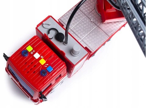 STRAŻ WÓZ SAMOCHÓD STRAŻACKI Z POMPĄ I DRABINĄ