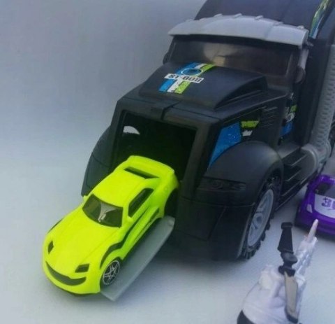 CIĘŻARÓWKA TIR LAWETA Z RESORAKAMI GARAŻ NA AUTA